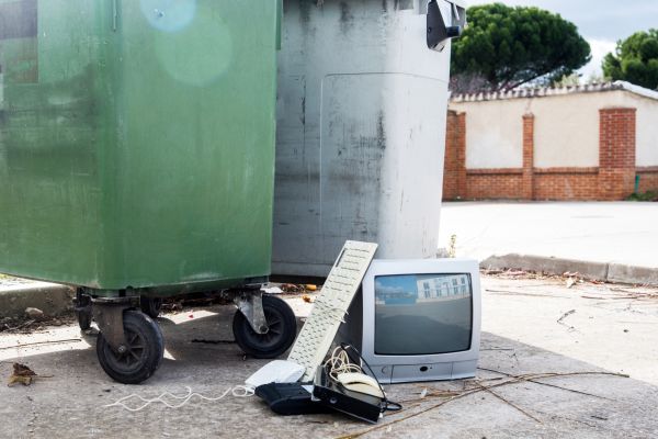 Television Disposal in Navarre